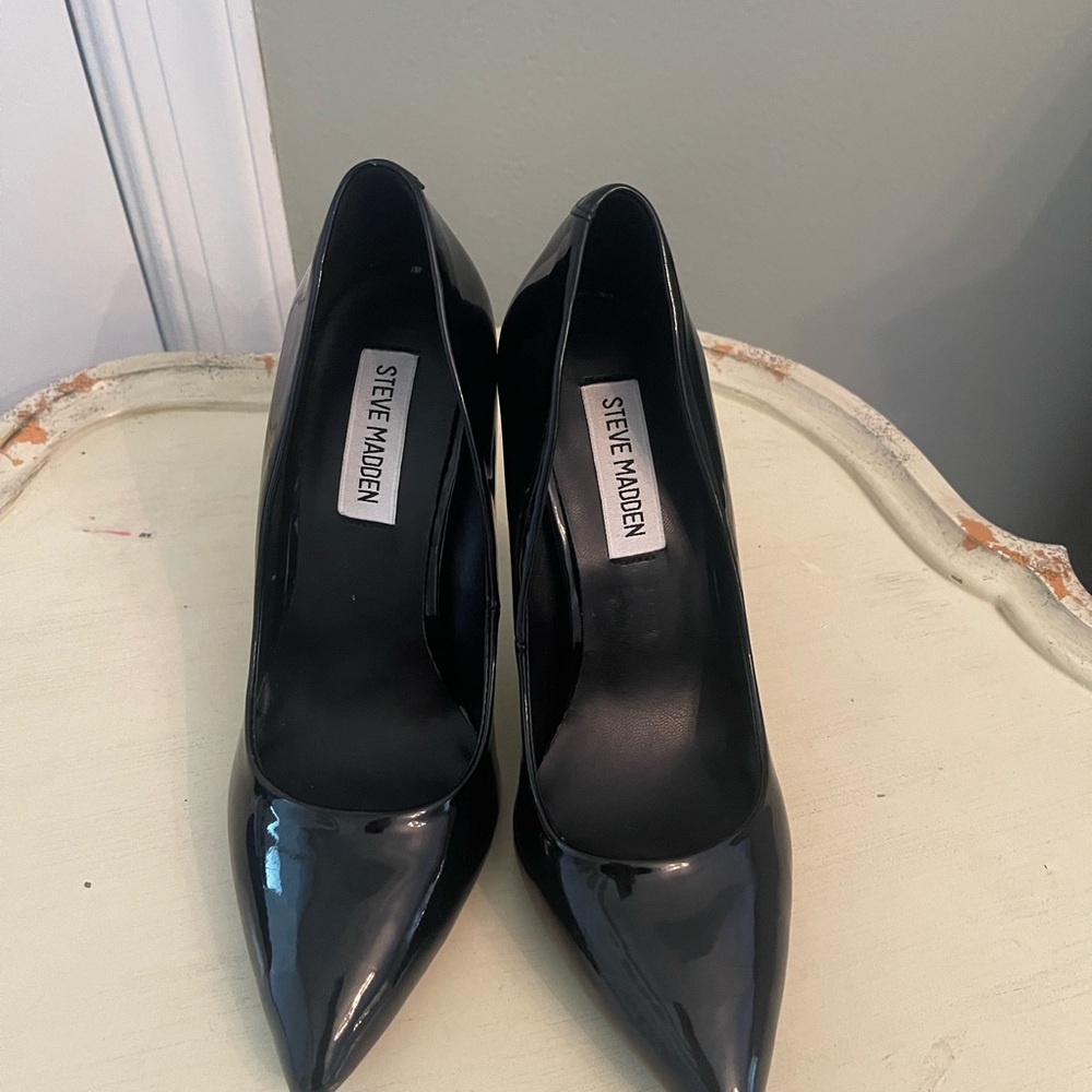Steve Madden Black Stiletto Heels